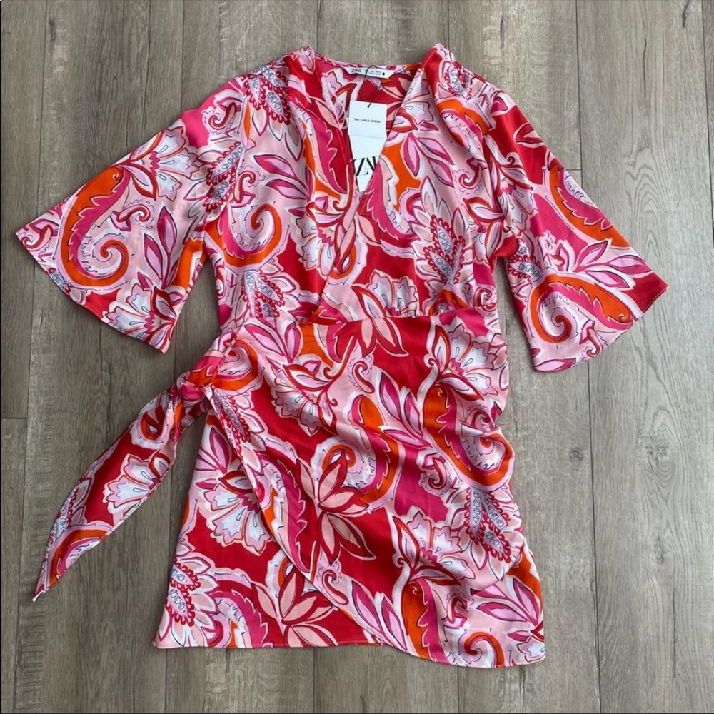 Zara the carla dress NEVER WORN WITH TAGS